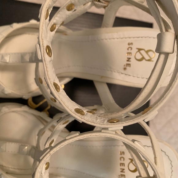 Shoedazzle Sahara by Scene - Picture 4 of 6